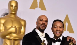 Cliquez ici pour accéder à la page de l'artiste Cliquez ici pour accéder à la page de l'artiste