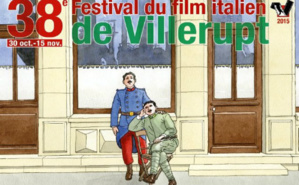 Affiche de la 38e édition du Festival du film italien. Deux soldats de la Grande Guerre sont représentés devant la façade villeruptienne. Photo (c) Baru.