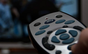 Plusieurs millions de téléspectateurs regardent des séries à travers le monde. Photo (c) Iain Watson Plusieurs millions de téléspectateurs regardent des séries à travers le monde. Photo (c) Iain Watson