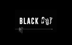 L'enseigne d'un des nombreux bars à concerts du centre ville © Black Out L'enseigne d'un des nombreux bars à concerts du centre ville © Black Out