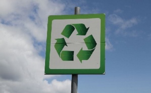 Les ressourceries, acteurs engagés dans le recyclage. Photo (c) Patrick Nylin. Cliquez ici pour accéder au site des ressourceries françaises Les ressourceries, acteurs engagés dans le recyclage. Photo (c) Patrick Nylin. Cliquez ici pour accéder au site des ressourceries françaises