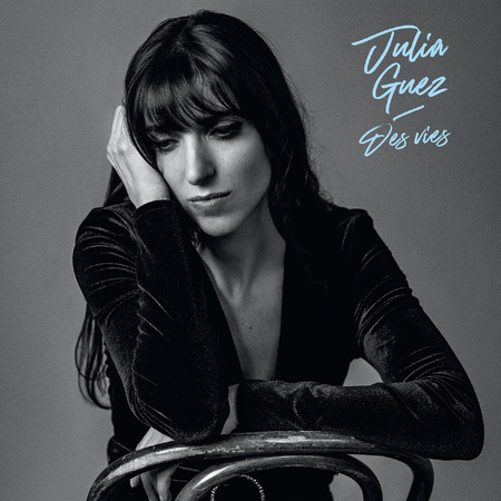 Julia Guez célèbre l'existence avec le clip Des Vies Julia Guez célèbre l'existence avec le clip Des Vies