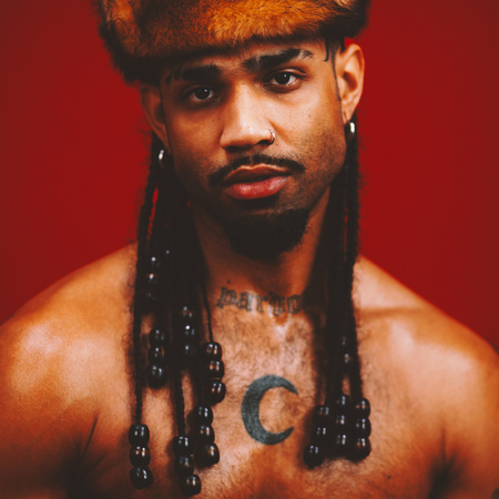 Karl Lemoine mord dans la vie avec J'ai La Dalle Karl Lemoine mord dans la vie avec J'ai La Dalle