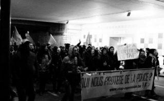 "Qui nous protège de la police?" Photo (c) Fanny Silva "Qui nous protège de la police?" Photo (c) Fanny Silva