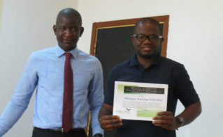 Les lauréats d'une formation sur la gestion des pesticides à Douala (Cameroun). Photo (c) Florence Esther