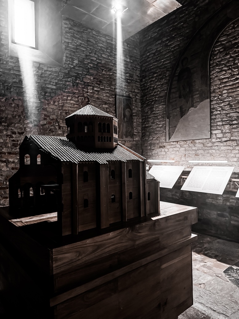 The basilica also preserves the relics of Saint Ambrose, along with those of the martyrs Gervasius and Protasius, whose remains were discovered by Ambrose himself according to tradition. (c) Sarah B