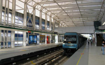 Soleil et vent feront bientôt avancer le métro de Santiago. Une première mondiale. Photo (c) Osmar Valdebenito