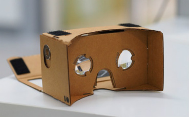 Photo © Google Cardboard Photo © Google Cardboard