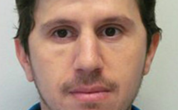 Photo de l'homme recherché, diffusée sur la page Facebook Gendarmerie Nationale Martinique. Cliquez ici pour y accéder Photo de l'homme recherché, diffusée sur la page Facebook Gendarmerie Nationale Martinique. Cliquez ici pour y accéder