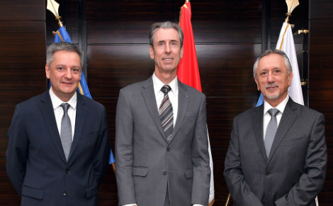 S.E.M. Gilbert Saboya, Gilles Tonelli, et S.E. M. Pasquale Valentini. Photo (c) Charly Gallo / DC