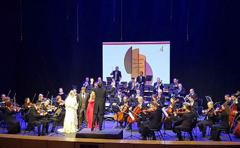Orchestre symphonique albanais au Koweït. Photo (c) Bulent Inan.