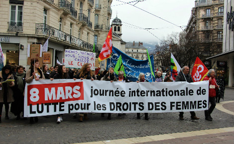 Manifestants place Grenette à Grenoble. Photo © Anaïs Mariotti