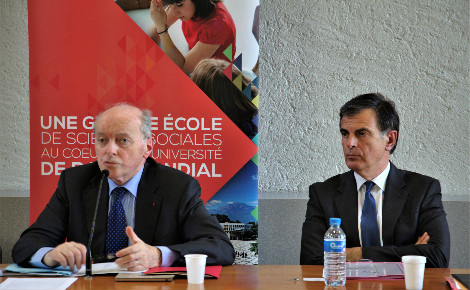Jacques Toubon (à gauche), et Jacques Dallest (procureur de la république à la CA de Grenoble). Photo © Anaïs Mariotti