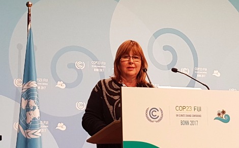 Marie-Pierre Gramaglia à la tribune de la COP 23. Photo (c) DR