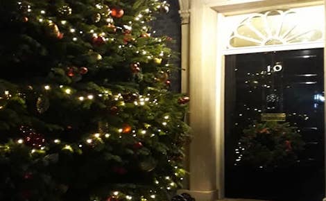 10 Downing Street: May reste chef du parti conservateur et du gouvernement britannique. Photo (c) Solveig Camilleri.