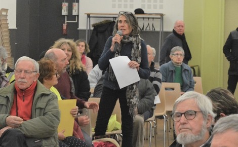 Les "gilets jaunes" avaient préparé leurs revendications lors de réunions. Pkoto (c) Frédérique Gelas