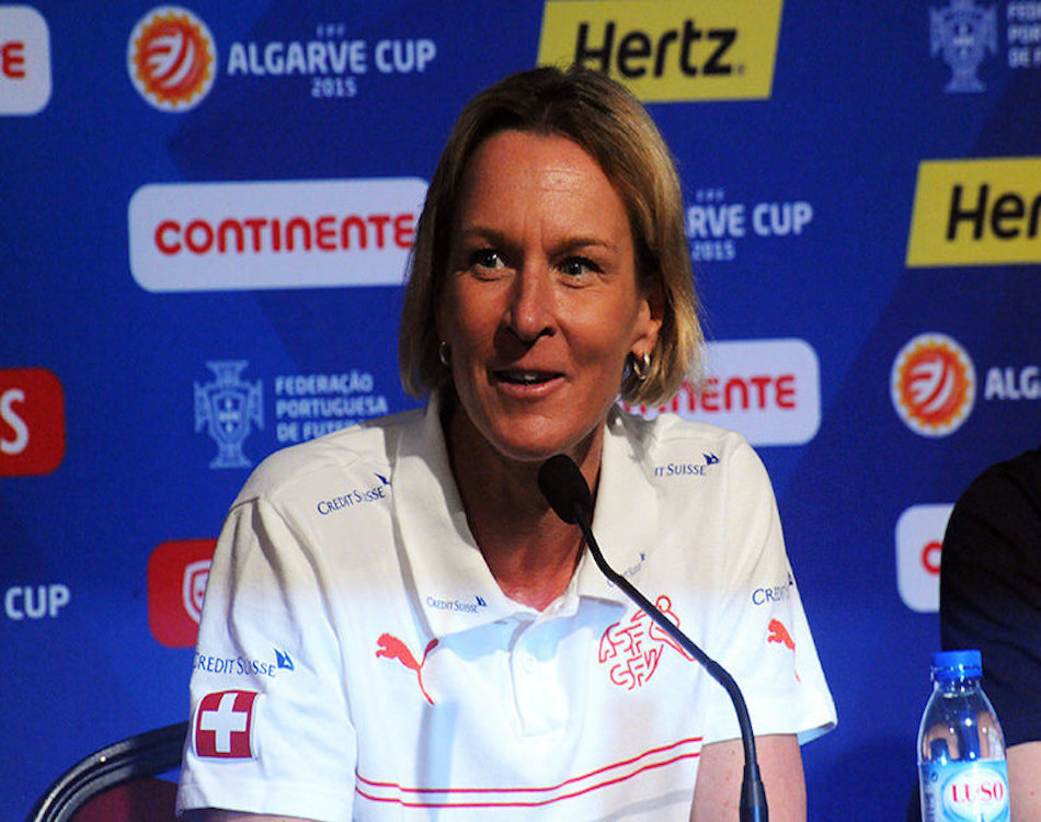 Martina Voss-Tecklenburg, sélectionneuse de l'équipe féminine  de football d'Allemagne. Photo d'Anders Henrikson, (commons.wikimedia.org)