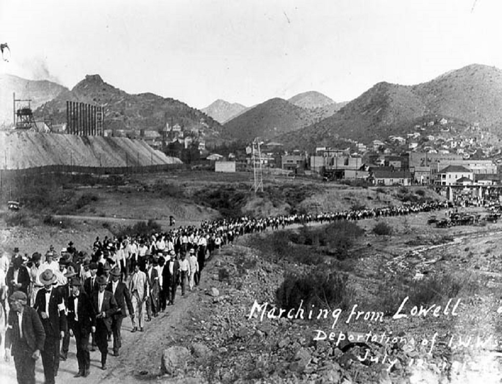 Déportation de mineurs en grève. Ils viennet de Bisbee, en Arizona (12 juillet 1917) (c) Wikimédias commons