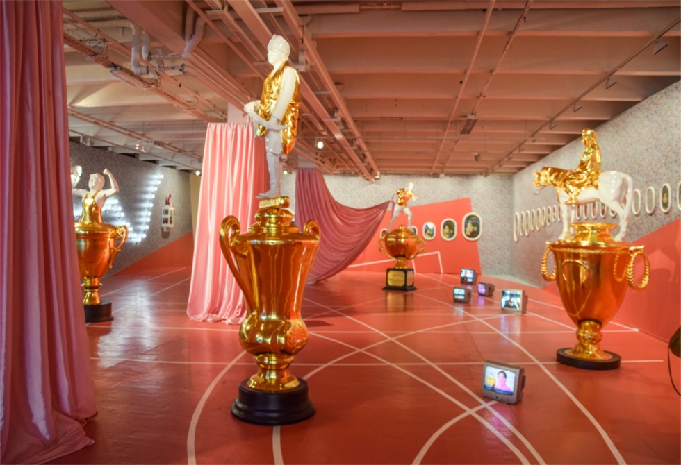 "Eldorama nous laisse entrevoir nos propres fantasmes et désirs d'évasion" (c) Justine Mullet