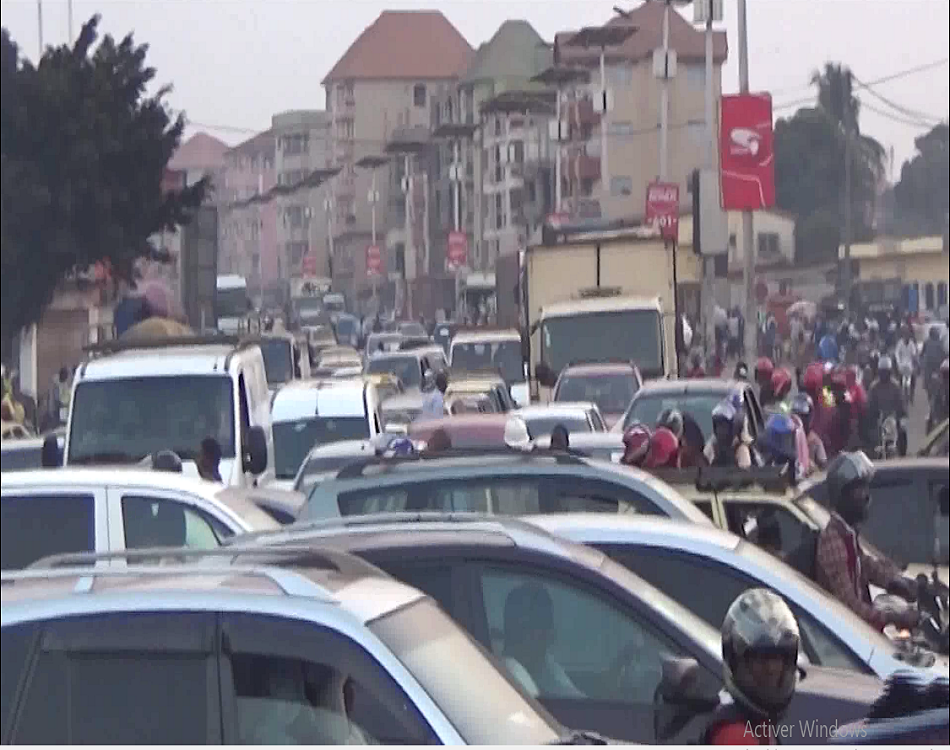 Embouteillage à Conakry. (c) Boubacar Barry
