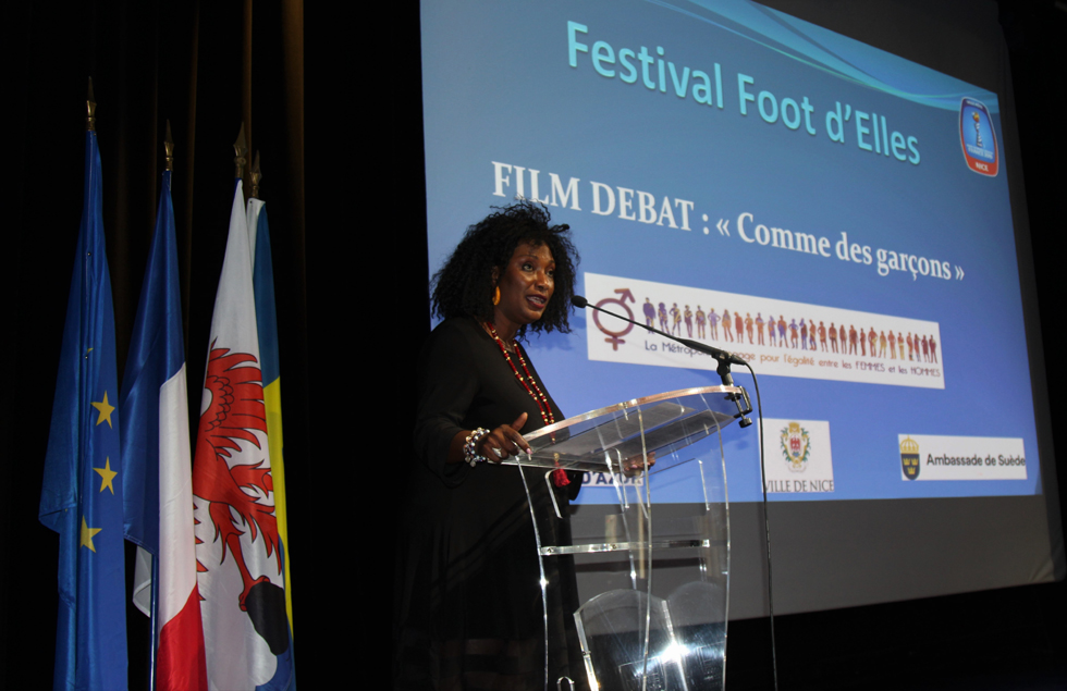 Maty Diouf, adjointe au maire de Nice et déléguée aux Droits des femmes, s'est félicitée du partenariat avec la Suède dans le domaine de l'égalité hommes-femmes. Photo © Serge Gloumeaud