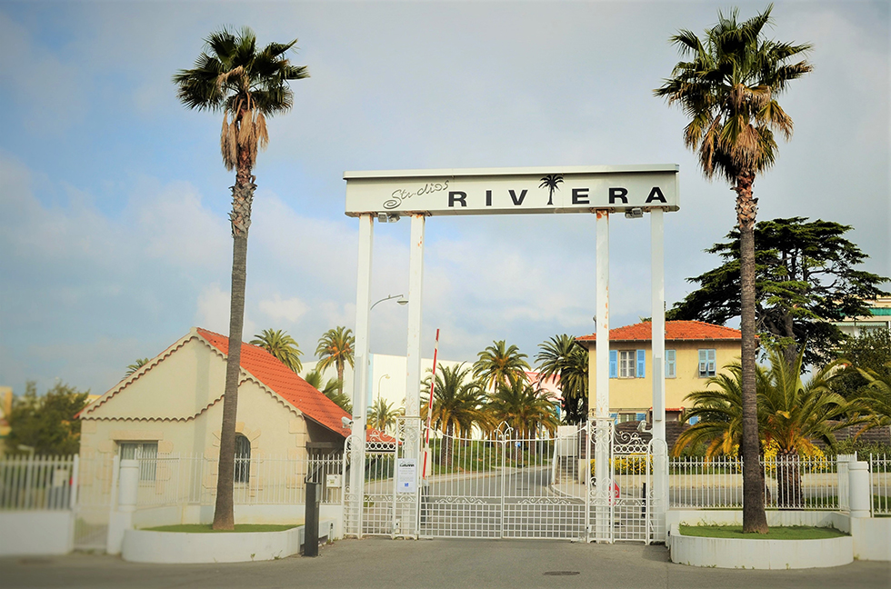 L'entrée des studios de la Victorine. Avec des palmiers, comme à... Hollywood. Photo (c) Olivier Strecker