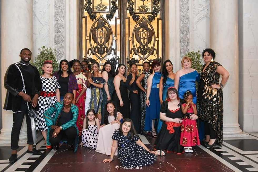 Après avoir défilé lors de la Fashion show en juin dernier, tous les modèles posent pour Kéysha Création (c) Yves Mohiro.