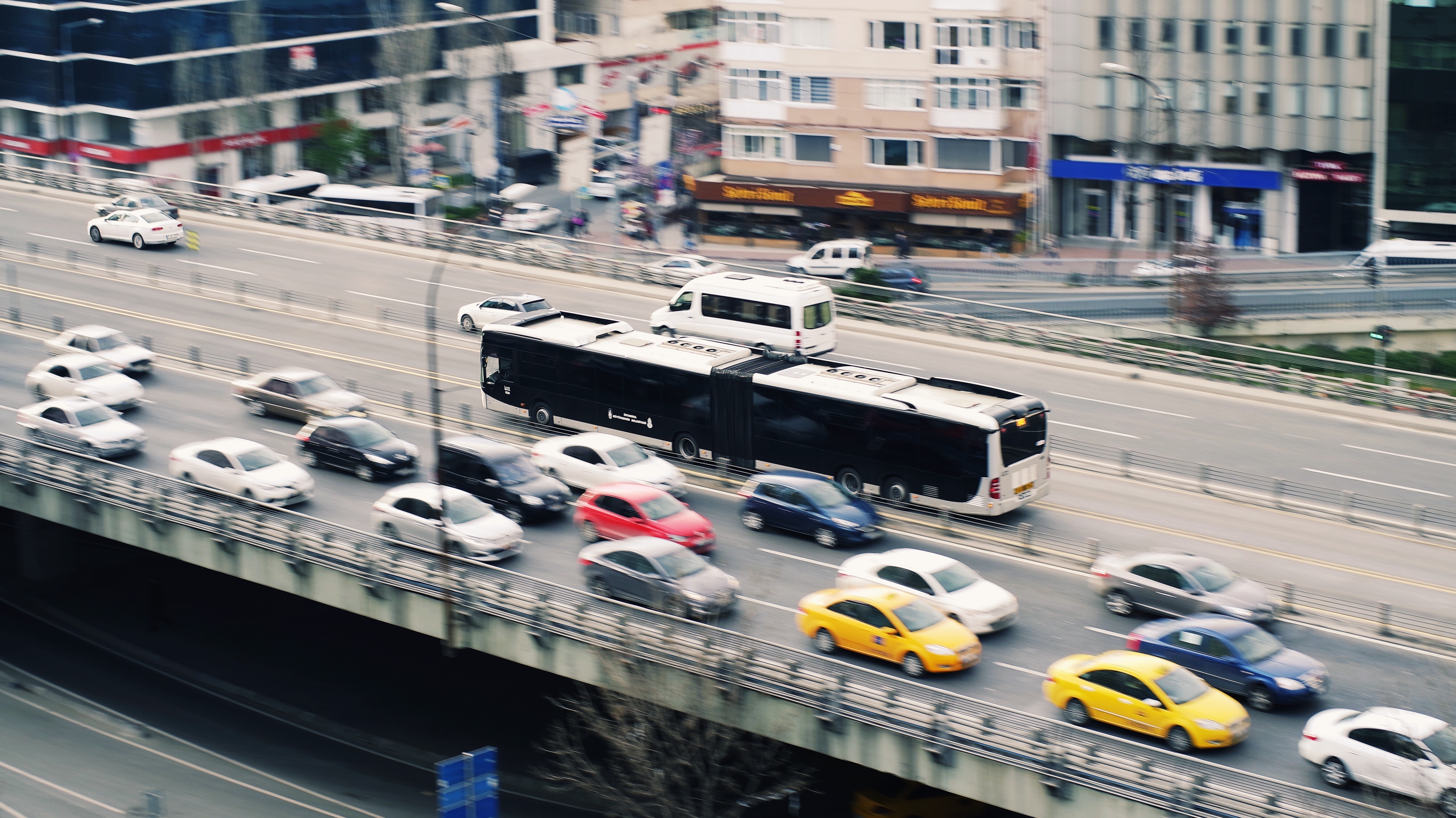 Plusieurs syndicats mixtes de transport commencent à s'équiper de bus à hydrogène - © pixabay