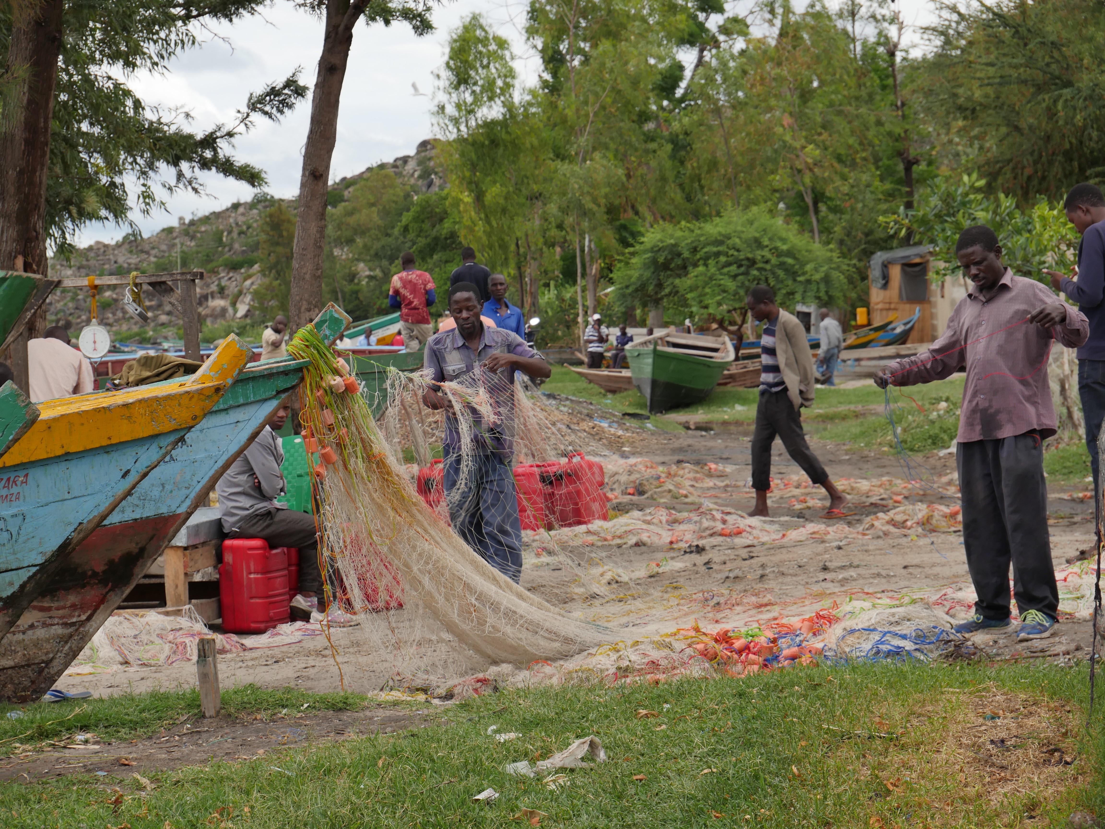 Lors de leur séjour, les jeunes ont pu découvrir la culture locale, et un mode de vie bien différent du leur notamment en allant à la rencontre des villageois d'Igombe. (c) BBB France