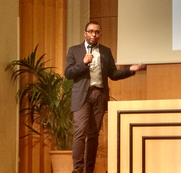 Pap Ndiaye lors de son cours magistral Histoire des Empires à Sciences Po Paris (c) Lialiapy
