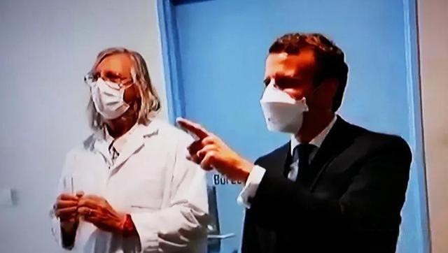 Le président Macron a rendu visite à l’Institut de recherche du Dr Raoult en avril 2020.  (Capture d'écran d'un reportage télévisé français)