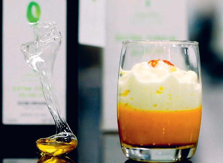 Capuccino de potimarron, mousse d’huile d’olive froide. Lorenzo Taidelli pour Olio Nuovo Days, Author provided (no reuse)