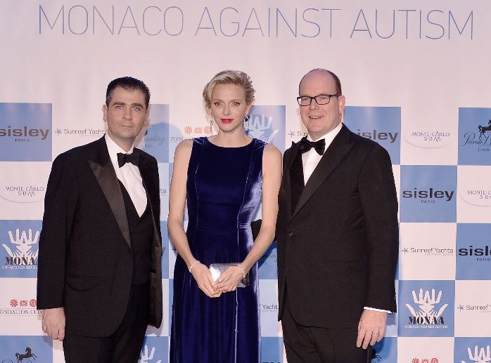 LL.AA.SS. le Prince et la Princesse de Monaco et M. Emmanuel Falco, Président de MONAA. Photo (c) Michael Alesi / MONAA