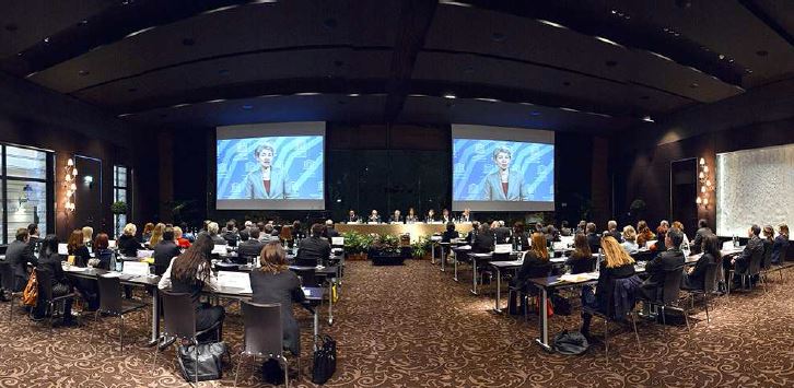 Discours vidéo de Mme Irina Bokova, Directrice Générale de l’UNESCO, à l’ouverture du Colloque de Haut niveau relatif aux droits de l’enfant. Photo (c) Charly Gallo / CDP