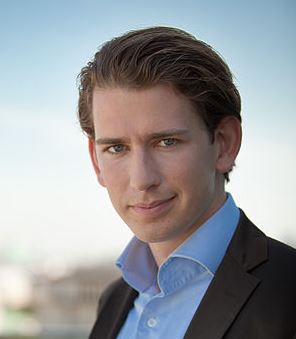 Photo (c) Jakob Glaser