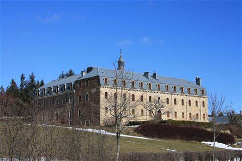Émile Louche, maire de Saint-Laurent-les-Bains regrette ce départ et espère que d'autres moines pourront reprendre l'abbaye (c) DR