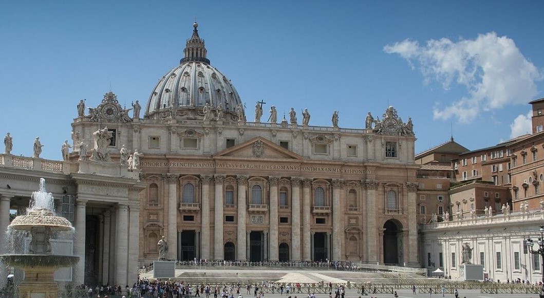 Auparavant, au Vatican, les femmes occupaient des postes secondaires. Avec le pape François, les choses bougent tout doucement (c) DR