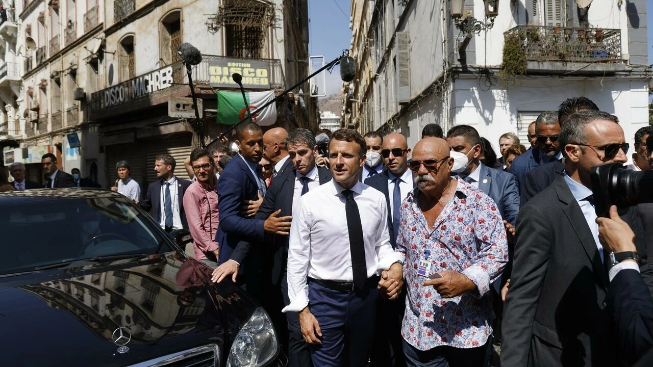 E. Macron en visite a Oran (c) DR