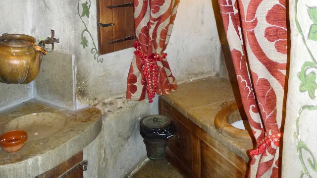 Photo (c) Amaury van Hoorebeke