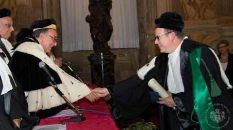 S.A.S. le Prince Souverain reçoit le diplôme de Docteur Honoris Causa de l'Université de Gênes. Photo (c) Palais Princier