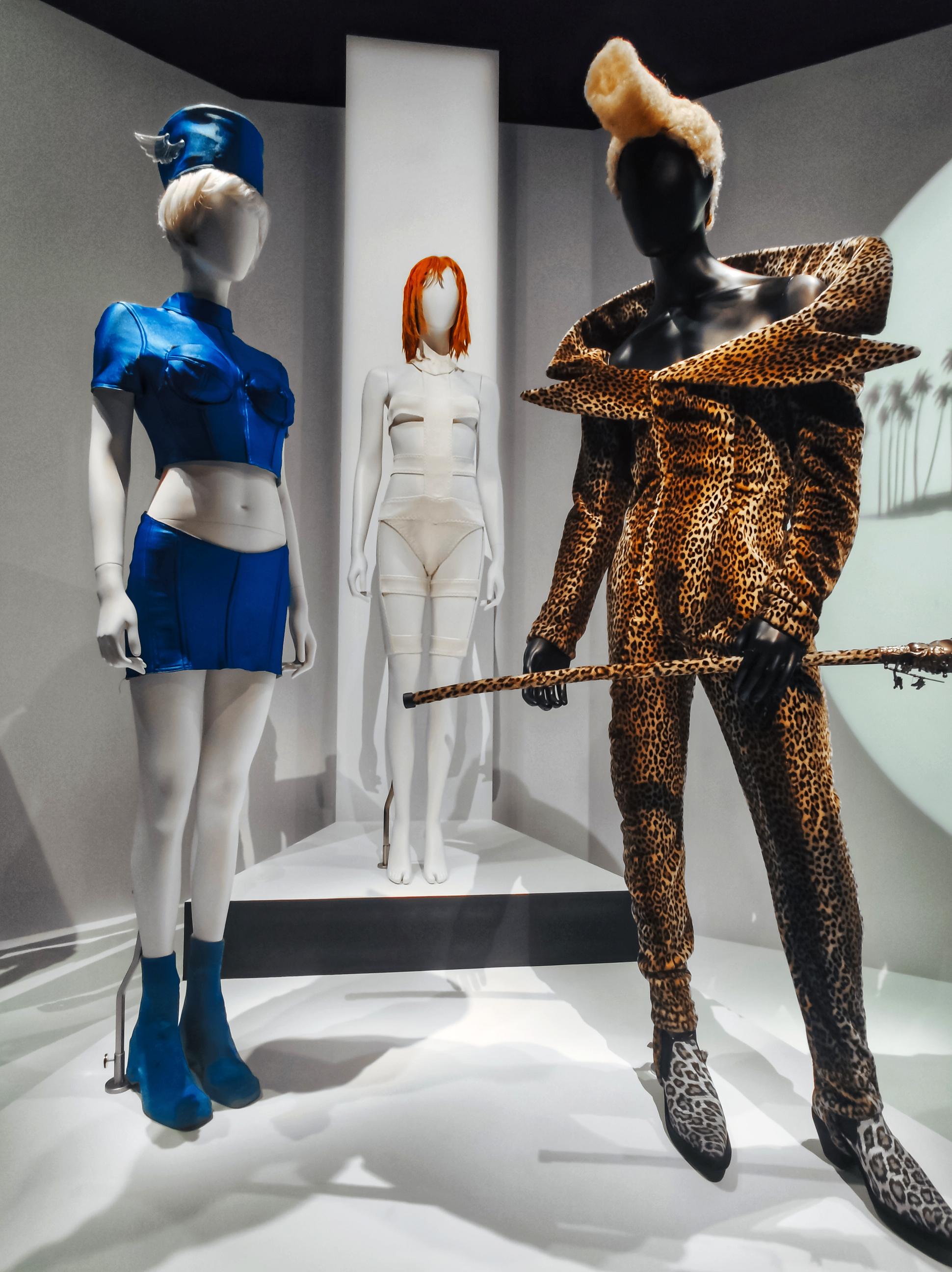 "The Fifth Element", originals costume pieces. Palais Galliera "1997". (c) Sarah B.