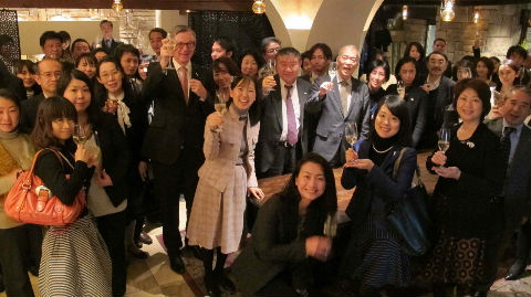 Toast porté en l'honneur de l'Empereur du Japon. Photo (c) DR