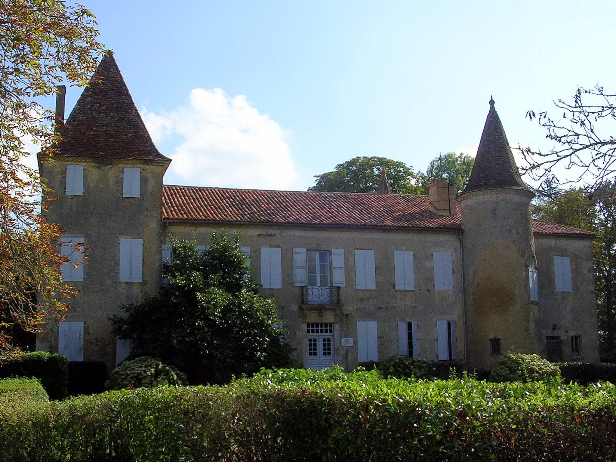 Le château de Castelmore à Lupiac dans le département du Gers (c) DR