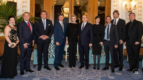 Tanya Harvey, Gavin Varejes, Mark Thomas, Gareth Wittstock, LL.AA.SS. le Prince et la Princesse de Monaco, Agnès Falco, Pierre Frolla, Bjorn Maaseide, Père Bill. Photo (c) Fondation Princesse Charlène