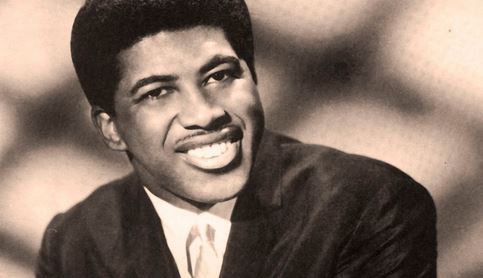 Cliquez ici pour accéder à la page de l'artiste