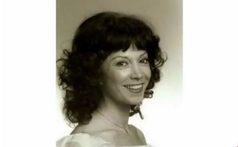 Cliquez ici pour accéder à la page de l'artiste