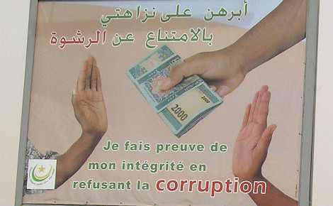 Affiche d'une campagne de prévention contre la corruption en Mauritanie. Photo (c) C. Hug