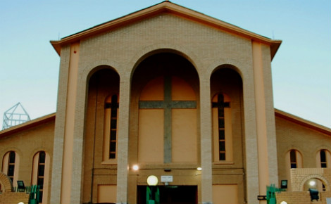 Cathédrale de la Sainte Famille située à Koweït City. Photo (c) Bulent Inan.