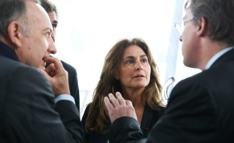Eva Escandon, présidente de FCE France entourée de Pierre Gattaz. Photo courtoisie (c) Hamilton, Agence Rea