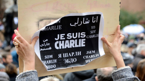 Créé par le graphiste français Joachim Roncin, le slogan "Je suis Charlie" est utilisé sous de multiples formes dans les manifestations de soutien en France et dans le monde ayant suivi l'attentat du 7 janvier 2015. Photo (c) Jwh.